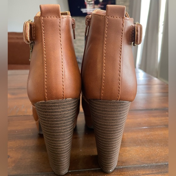 Material Girl Tan Ankle Booties with Buckle - Picture 4 of 6